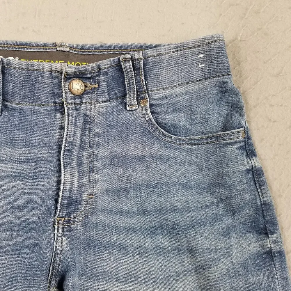 Lee Jeans Mens 30x30 Blue Extreme Motion MVP Straight Taper Stretch Comfort